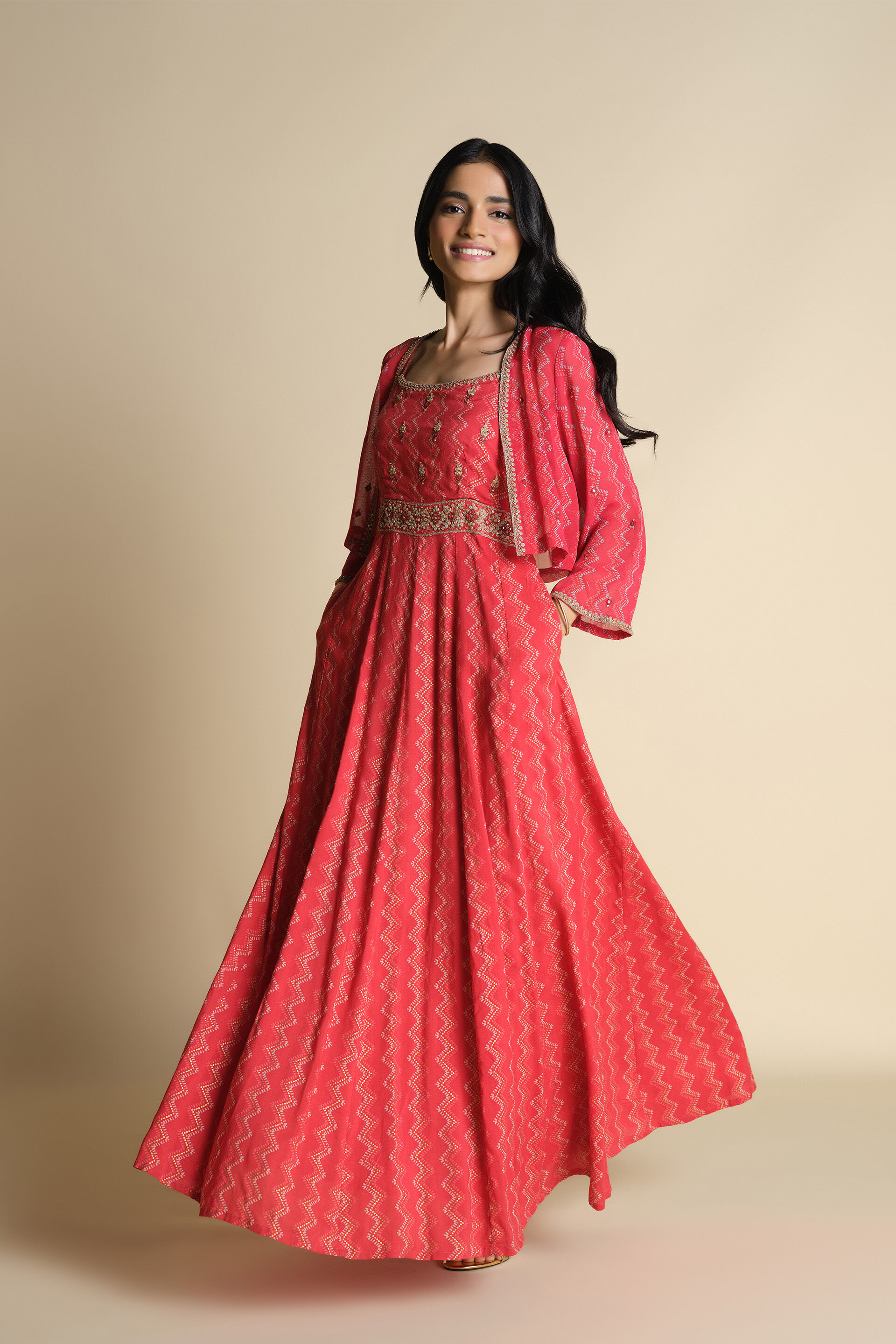 Saare Naache Shrug Set, Red, image 4